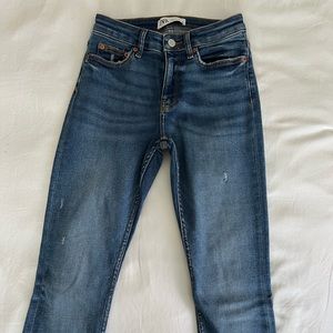 NWOT Zara mid rise skinny jeans